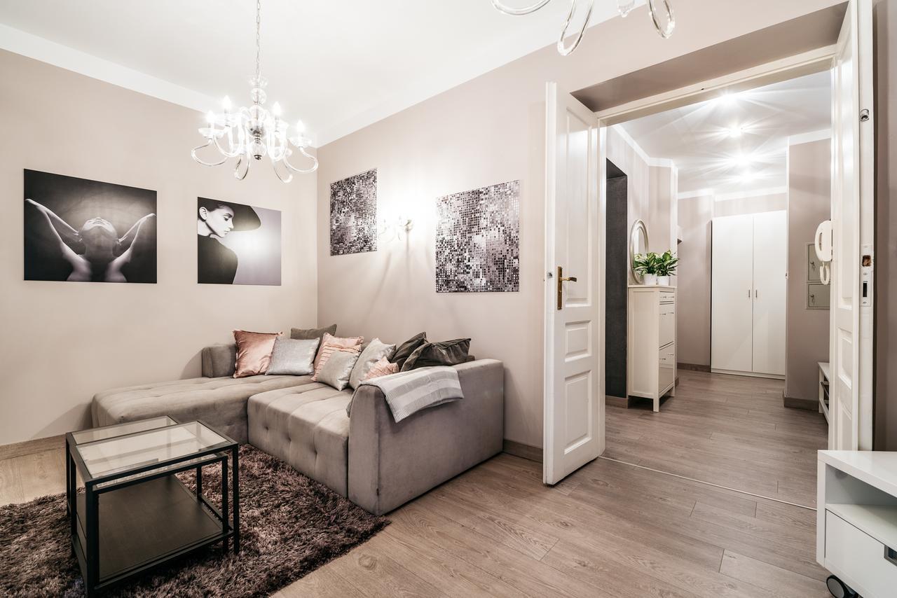 Apartament Milano Avanti Daire Krasków Dış mekan fotoğraf